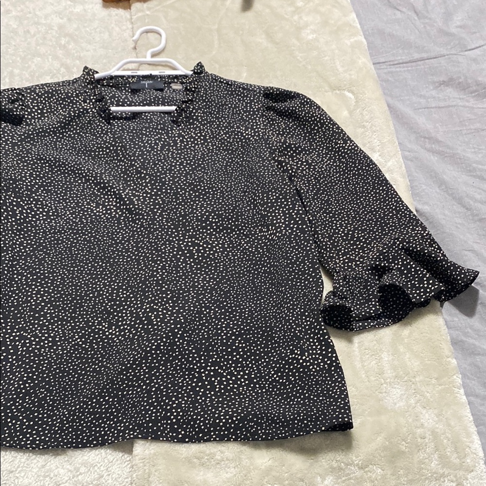 ✨3/$30 Black and Cream Polka Dot Blouse